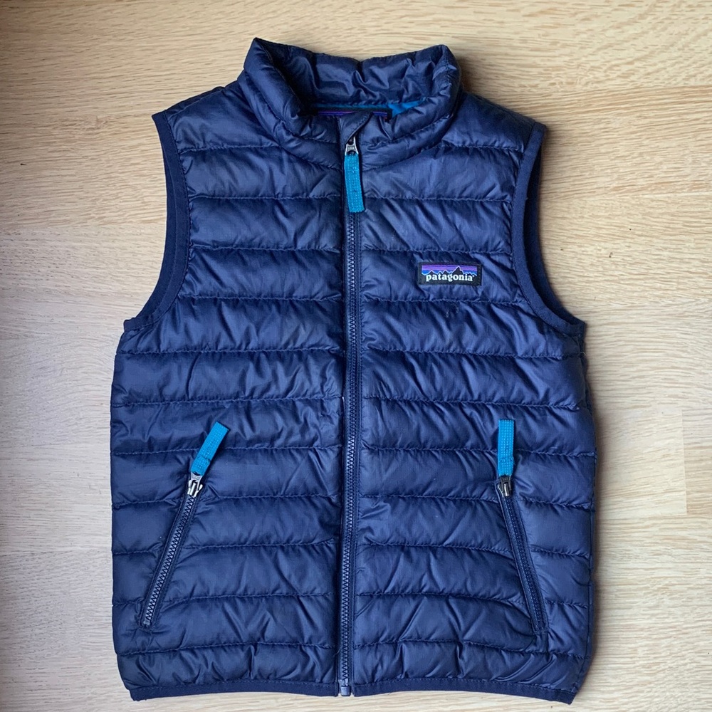 Patagonia Navy Quilted Vest with Teal Accents